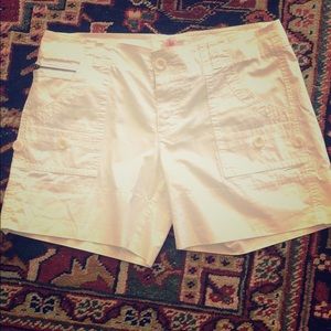 White Joie cargo style shorts